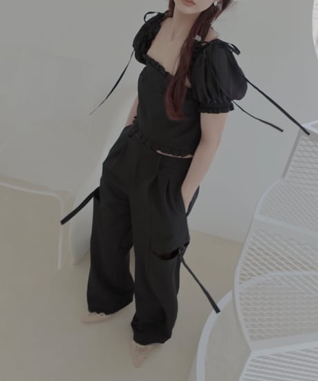 サイドカットベルトタックパンツ / Side Cut Belt Tuck Pants