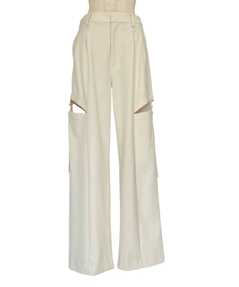 サイドカットベルトタックパンツ / Side Cut Belt Tuck Pants サイドカットベルトタックパンツ / Side Cut Belt Tuck Pants