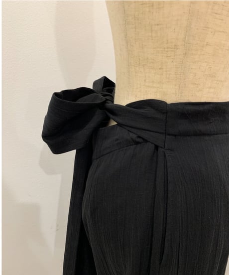 バックリボンサイドスリットパンツ　Back Ribbon Side Slit Pants