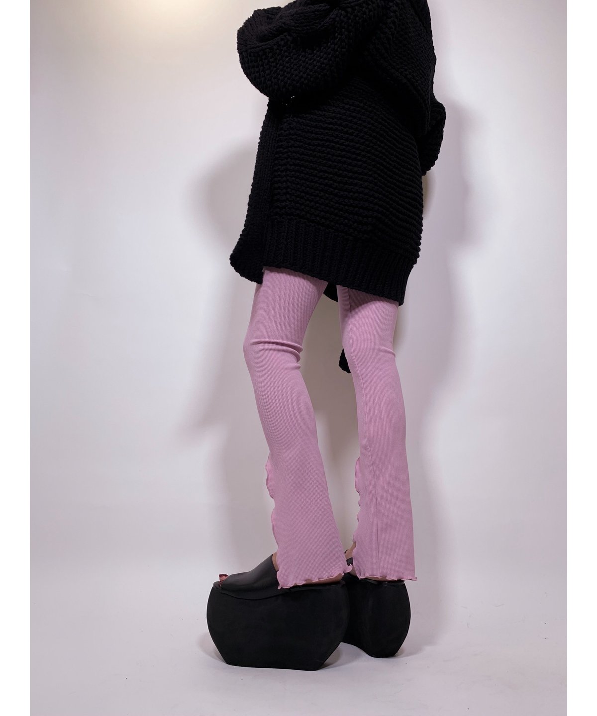 Front Slit Leggings フロントスリットレギンス | FICTION TOKY Front Slit Leggings フロントスリットレギンス | FICTION TOKY