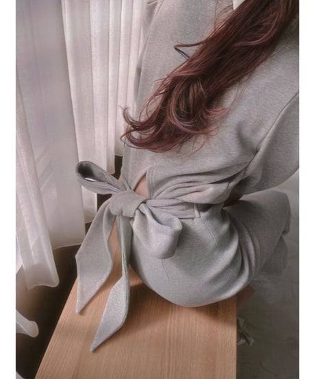 バックリボンスリットワンピース / Back Ribbon Slit One-Piece
