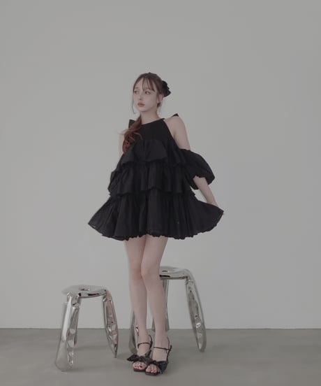 【Black】ティアードバルーンチュニックワンピース / Tiered Balloon Tunic One-Piece