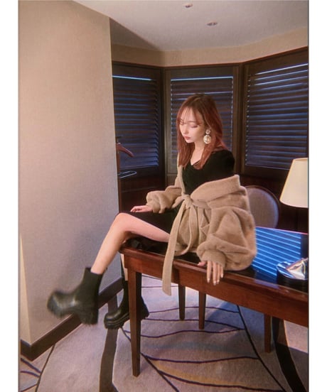 バックオープンスリットワンピ　Back Open Slit One-Piece