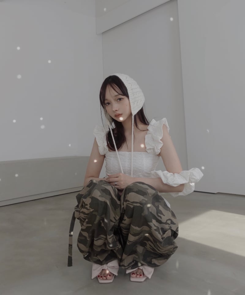 サイドカットボリュームパンツ / Side Cutting Volume Pants | FI