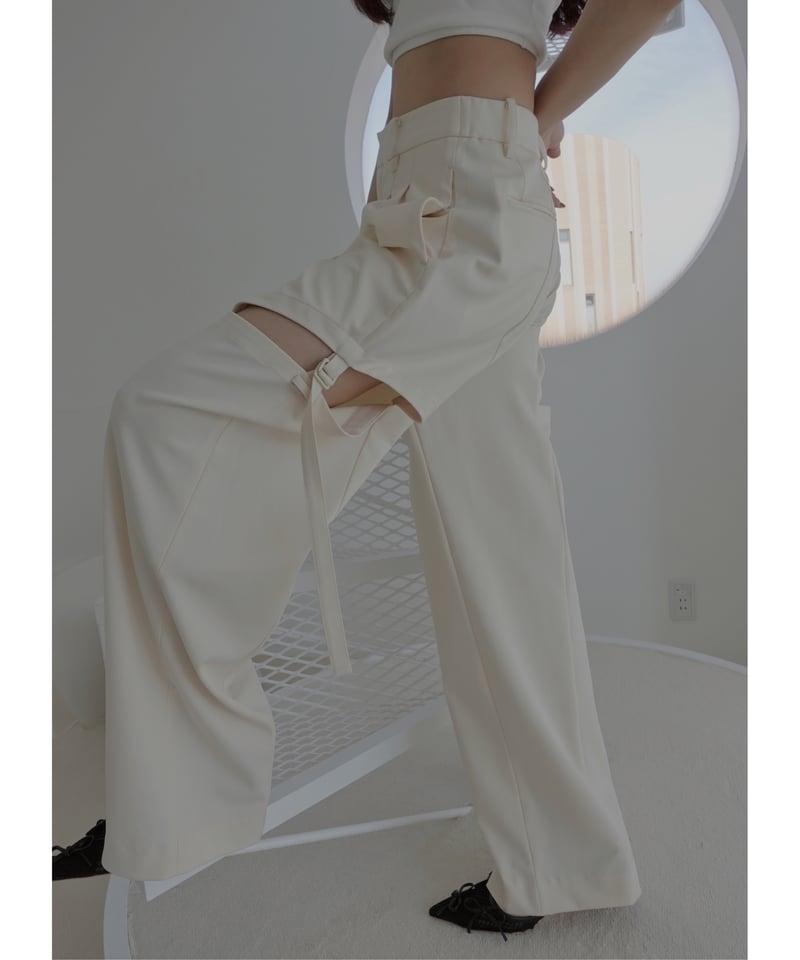 サイドカットベルトタックパンツ / Side Cut Belt Tuck Pants サイドカットベルトタックパンツ / Side Cut Belt Tuck Pants
