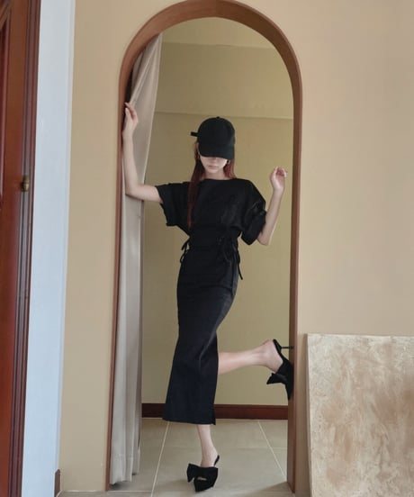 ロゴ刺繍バックスリットTワンピ / Logo Embroidery Back Slit T One-Piece