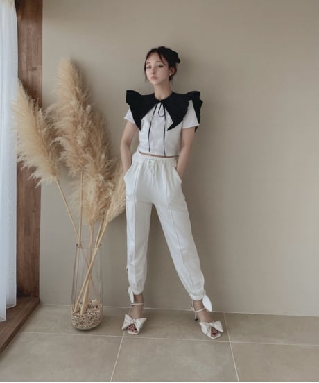 センターシームサイドリボンジョガーパンツ / Center Seam Cropped Side Ribbon Jogger Pants
