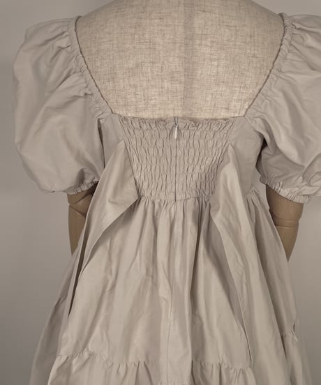 【ベージュ】パフスリーブチュニックワンピ Puff Sleeve Tunic One-Piece