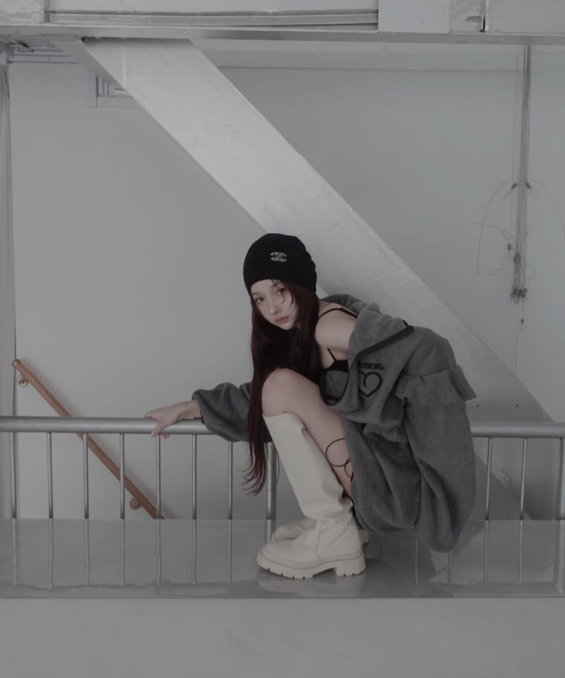 Gray】ダブルジップフリルフリース /Double Zip Frill Fleece |