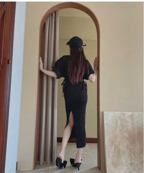ロゴ刺繍バックスリットTワンピ / Logo Embroidery Back Slit T One-Piece
