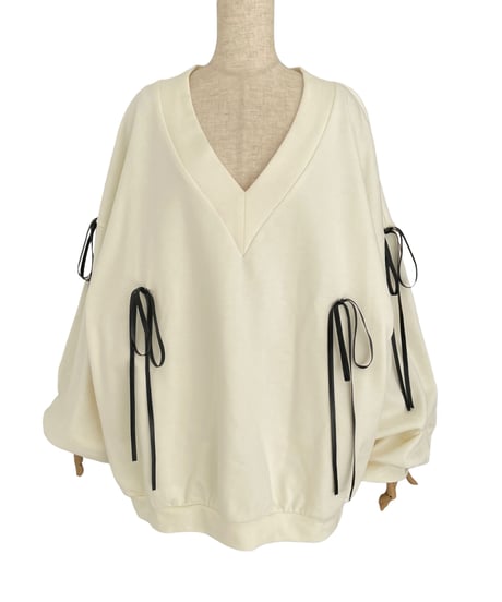 Vネックリボンスウェット /V Shaped Neck Ribbon Sweat