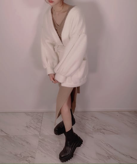 バックオープンスリットワンピ　Back Open Slit One-Piece