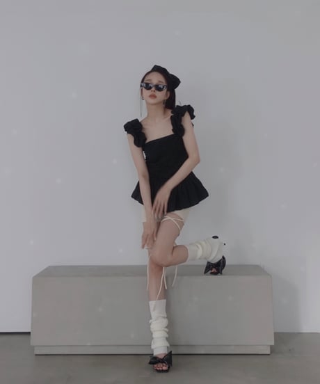 エナメルリボンスクエアトゥーサンダル　Enamel Ribbon Square Toes Sandals