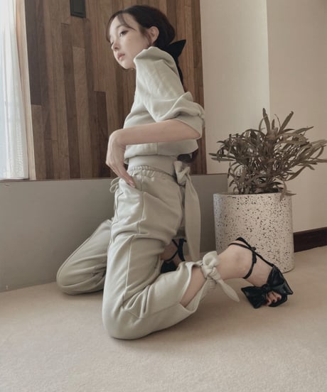 バックリボントップス / Back Ribbon Tops