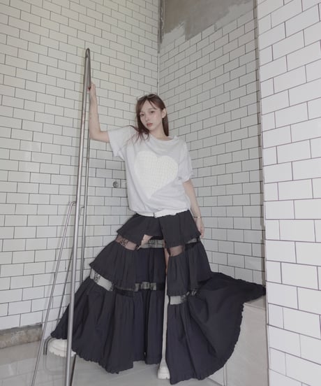 ［Black］フロントオープンレースティアードスカート / Front Open Lace Tiered Skirt