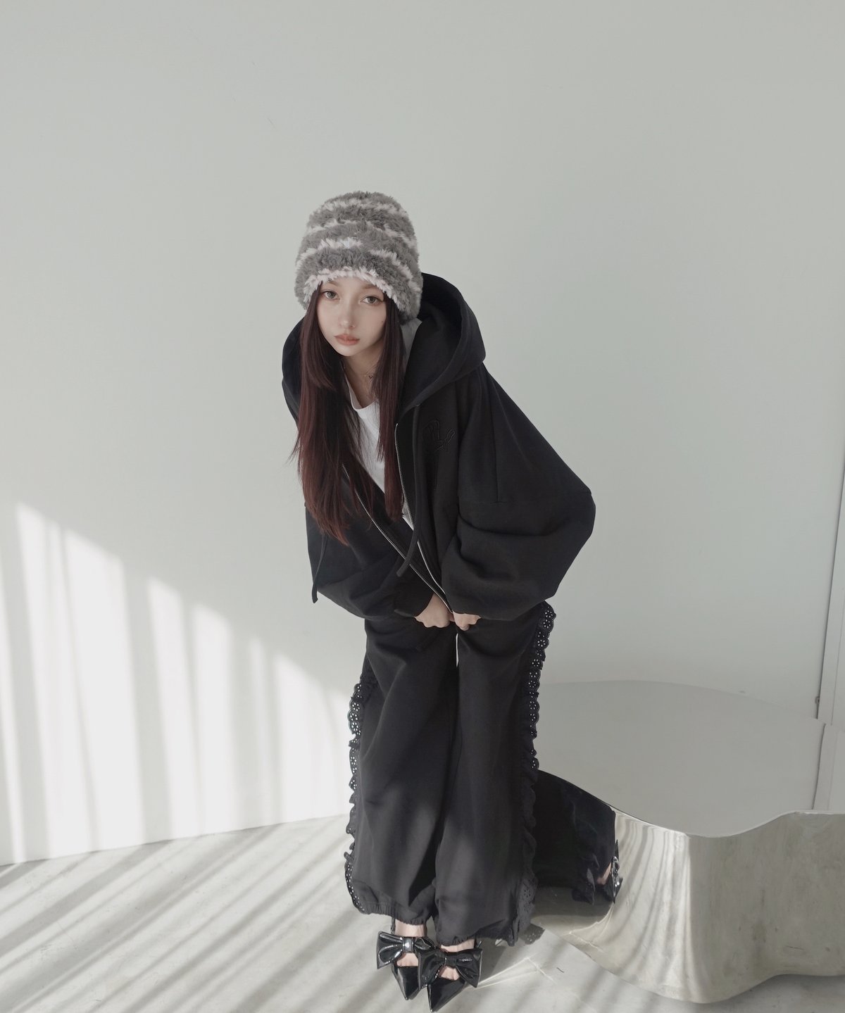 パンツ Fallett Pallet FA2305PT01BK フリルスウェットパンツ /Frill Sweat Pants | FICTION TOKYO