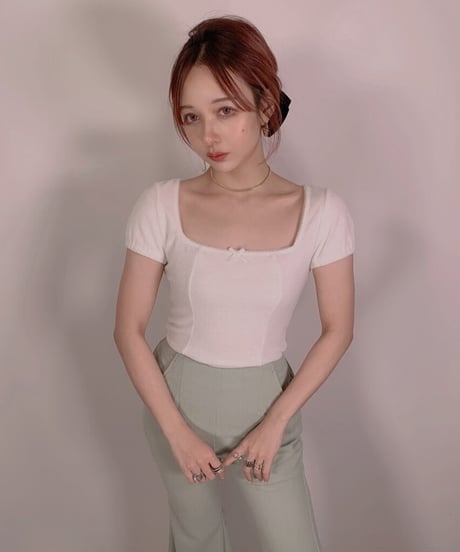 スクエアネックトップス　Square Neck Tops
