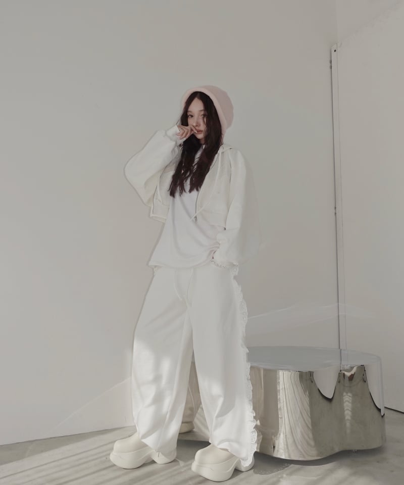 フリルスウェットパンツ /Frill Sweat Pants | FICTION TOKYO フリルスウェットパンツ /Frill Sweat Pants | FICTION TOKYO
