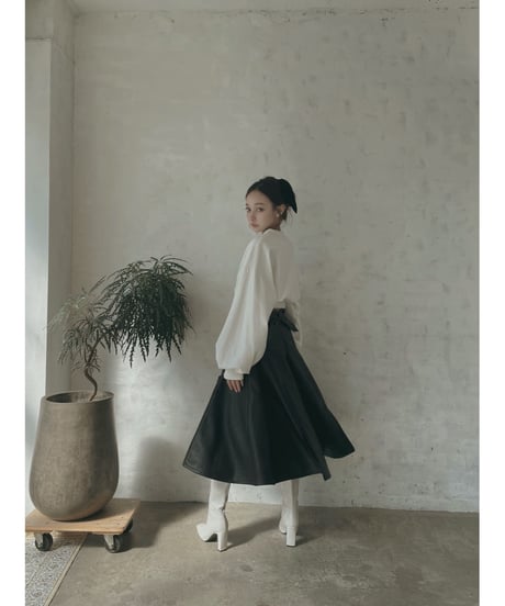 ジップオープンフェイクレザースカート / Zip Open FakeLeather Skirt