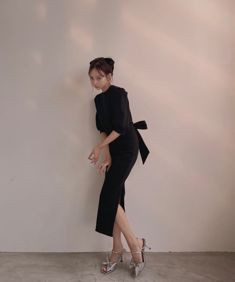 バックリボンスリットワンピース / Back Ribbon Slit One-Piece
