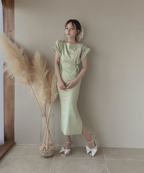 ロゴ刺繍バックスリットTワンピ / Logo Embroidery Back Slit T One-Piece
