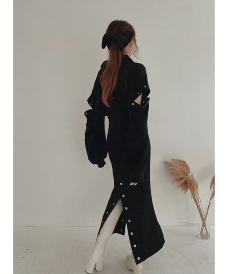 スナップスリットワンピース / Metal Snaps Slit One-Piece