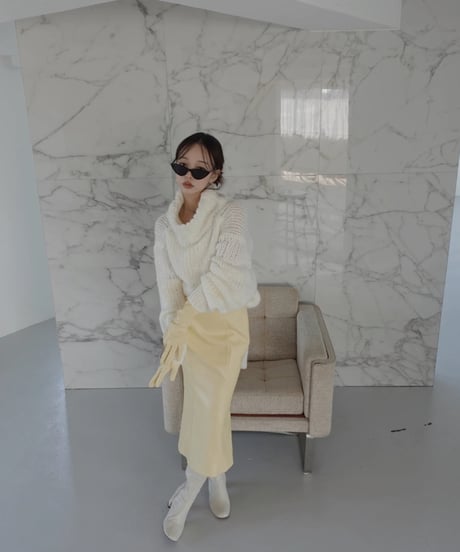 バックリボンローゲージニット /Back Ribbon Low Gauge Knit