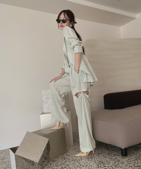 サイドカットシアーパンツ / Side Cutting Sheer Pants