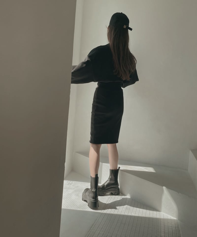 ❤️23新作 新品♡ SelfPortrait 黒ドットスリットスカート♡　617 フロントスリットスカート / Front Slit Skirt | FICTION TOKYO