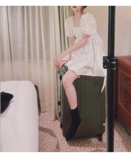 【ホワイト】パフスリーブチュニックワンピ Puff Sleeve Tunic One-Piece