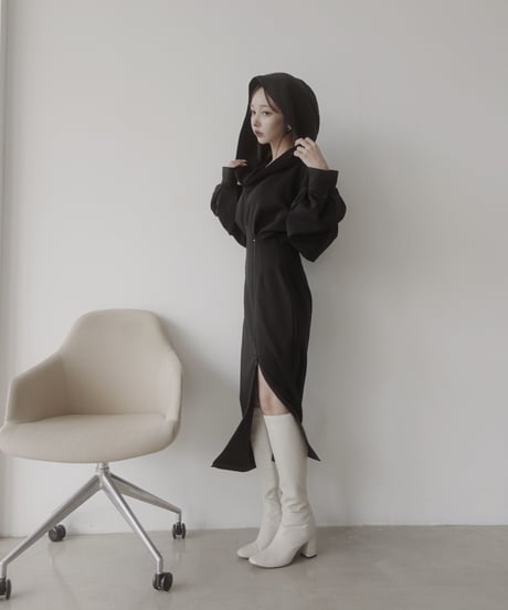ボンディングジップスリットフードワンピース / Bonding Zip-Slit Hood One-Piece
