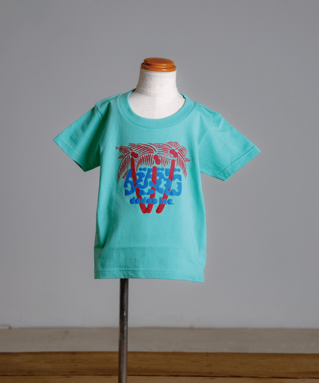 ダダビとリゾートがモチーフのキッズTシャツ/100cm
