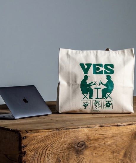 YESのトートバッグ