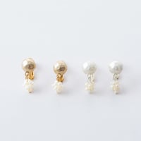 NAE111：淡水パールくす玉イヤリング /  Ball Earrings made of small freshwater pearls