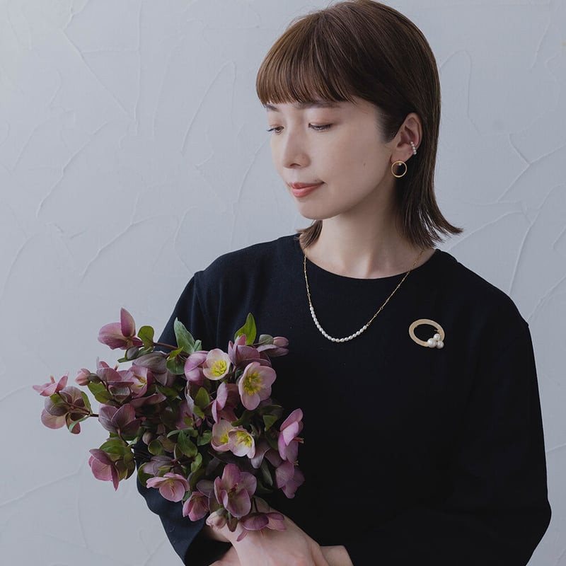 フォクシーブローチ”Signature Pearl” 42629 パール
