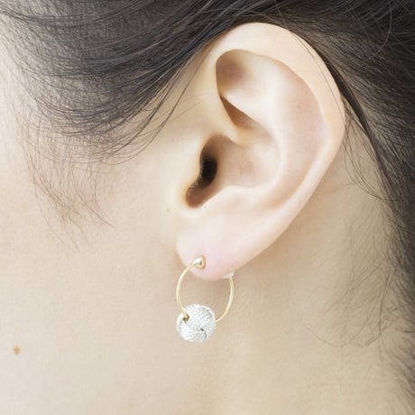 【イヤリング】GAE001：おだまき×貝パールイヤリング