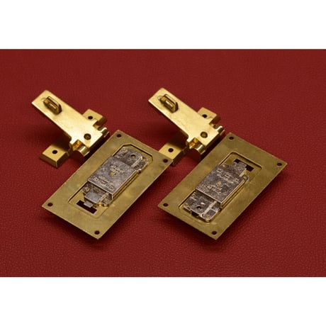 005. 横引き錠 Art. 3/K / brass satin