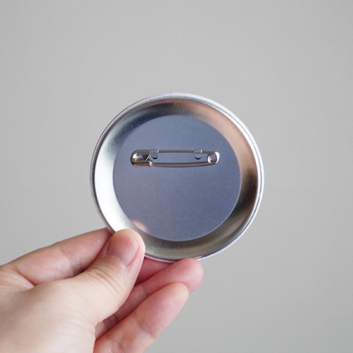 My Weekend Starts Now 缶バッジ - 3インチ | CMPS GENERA