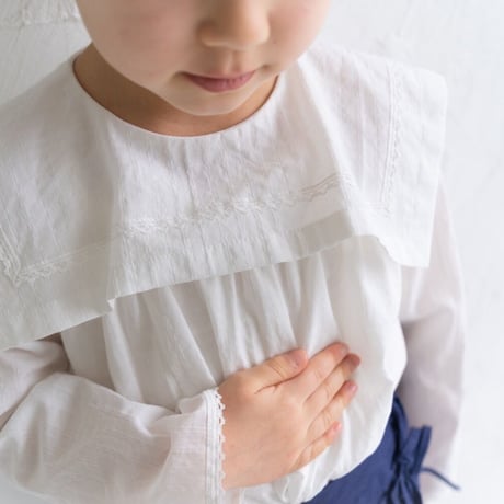 flare collar blouse : dobby white