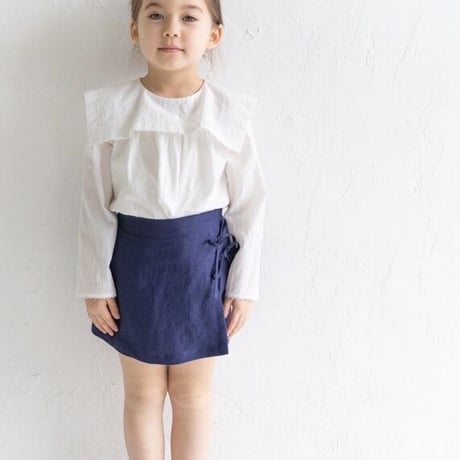 flare collar blouse : dobby white