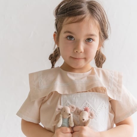 apron dress : white lace