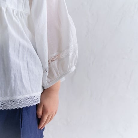 volume sleeve blouse : dobby white