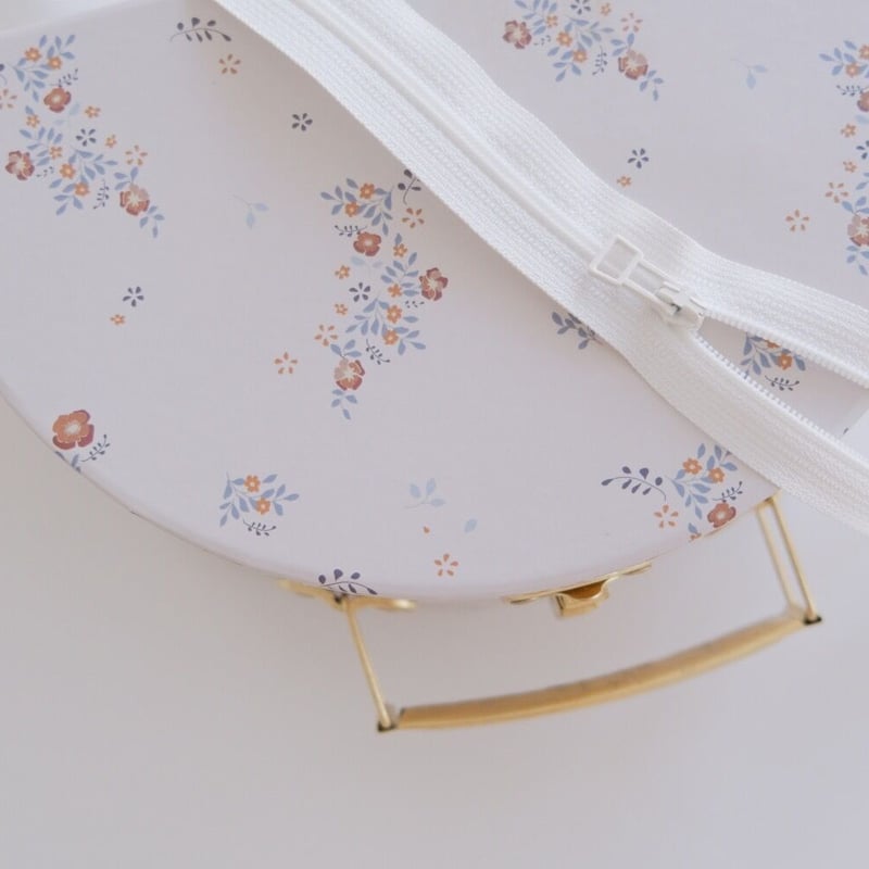 ハンドメイド(ピーチ様) 𓅫 ☑ order ペンライトポーチ 🧡 🧡でのペンライトポーチを