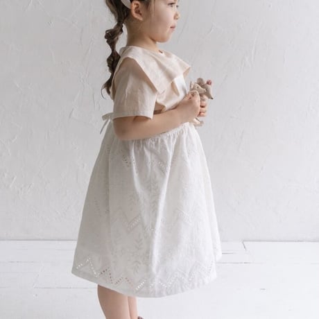 apron dress : white lace