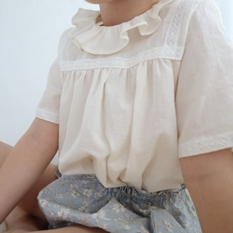 frill blouse : dobby  cream /No.21-07