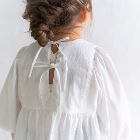 volume sleeve blouse : dobby white