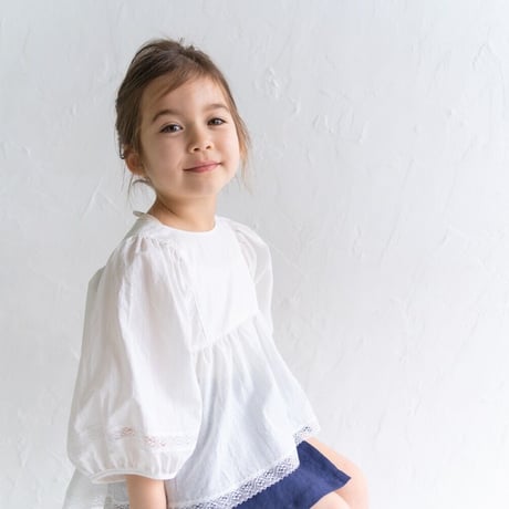volume sleeve blouse : dobby white