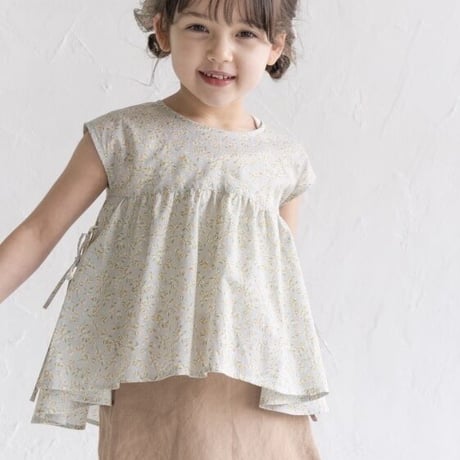 crepe blouse :  mist flower