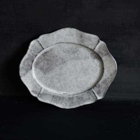 隣窯　　曇天輪花オーバル皿  size：M 　ｗ23.6㎝　B