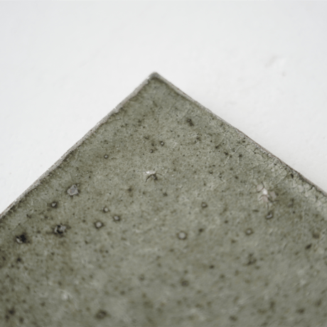 NO.15　八田亨　白掛tileplate　正方小